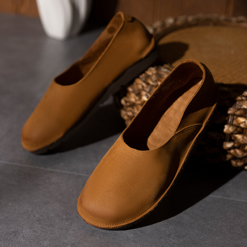 Women's & Men's Handmade Round Head Soft Bottom Surface Comfortable Flats Women's Casual Shoes