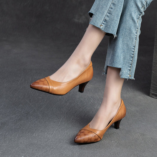 Women's Pointed Toe Low-cut Vintage Embossed Pumps Casual Shoes
