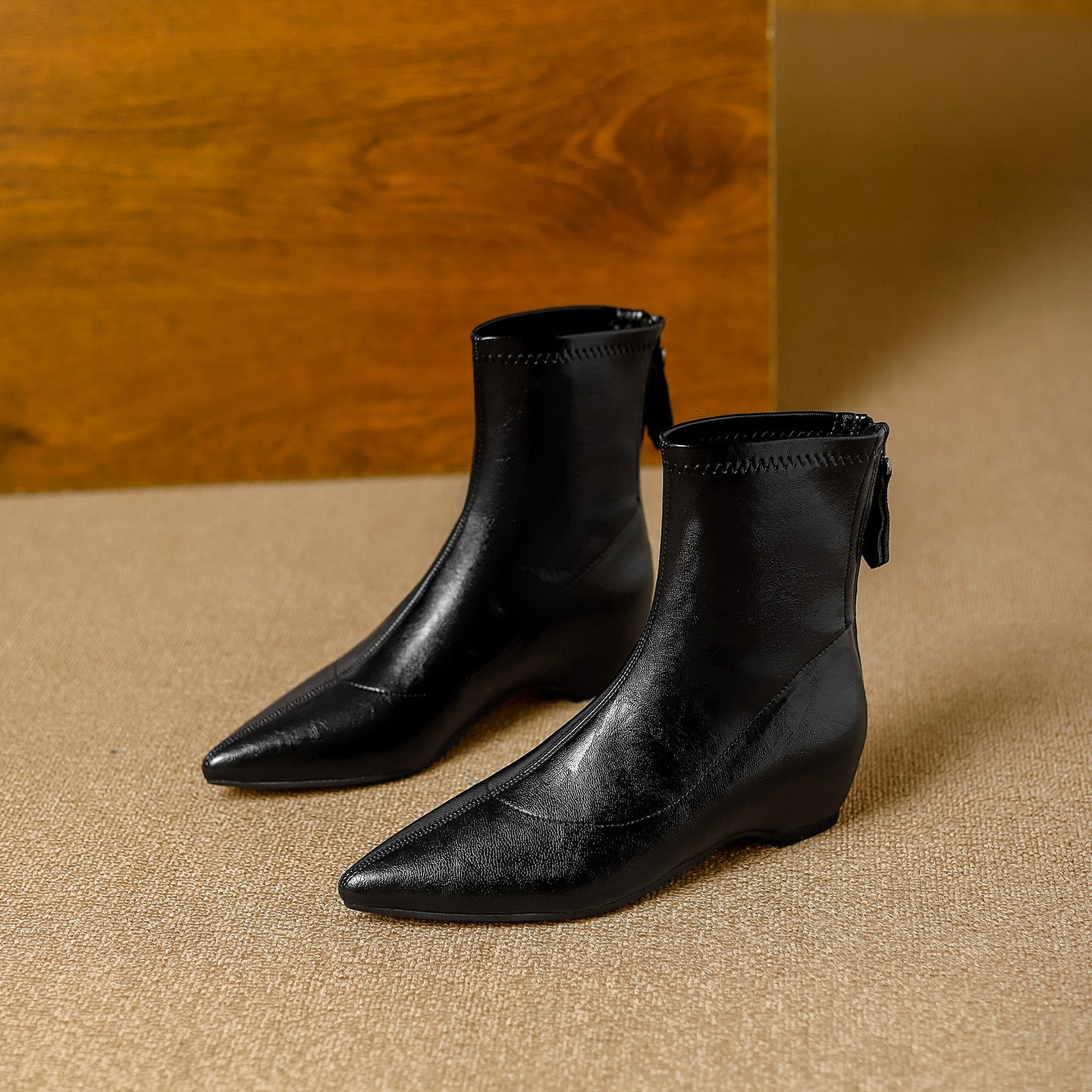 Women's Temperament Slimming Thin Graceful Pointed Toe Soft Women's Leather Boots