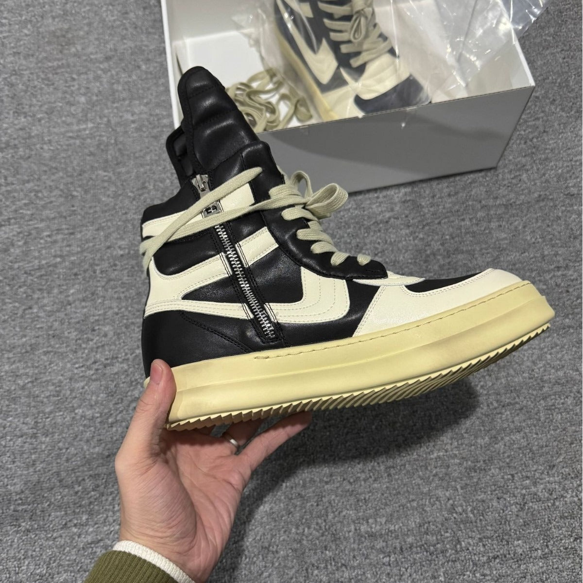 Couple Infringement Inverted Triangle Height Increasing Niche Men's Casual Leather Shoes