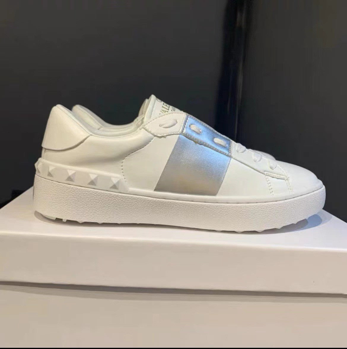 Women's & Men's Flat Platform Sports Dark Blue V Home Rivet Women's Casual Shoes
