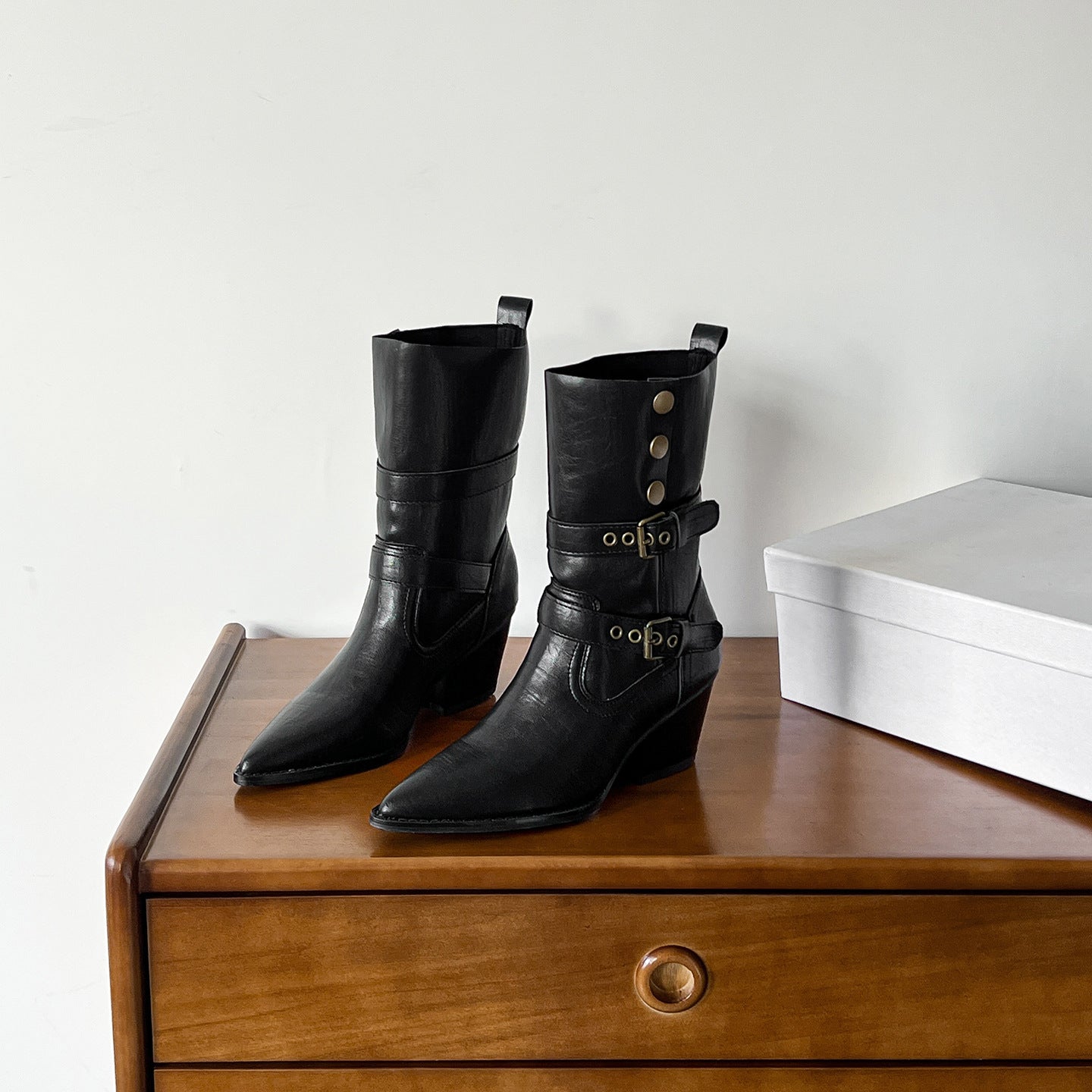Women's Skinny Autumn Retro Pointed Western Fashion Women's Leather Boots
