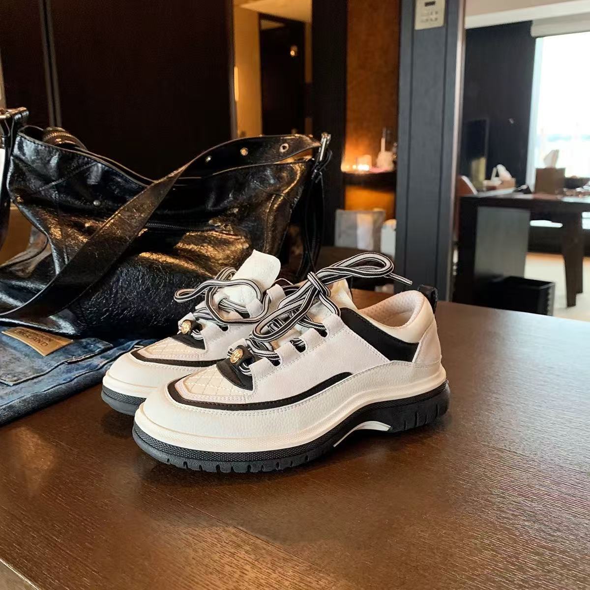 Women's Cowhide Panda Color Block Platform Height Sneakers