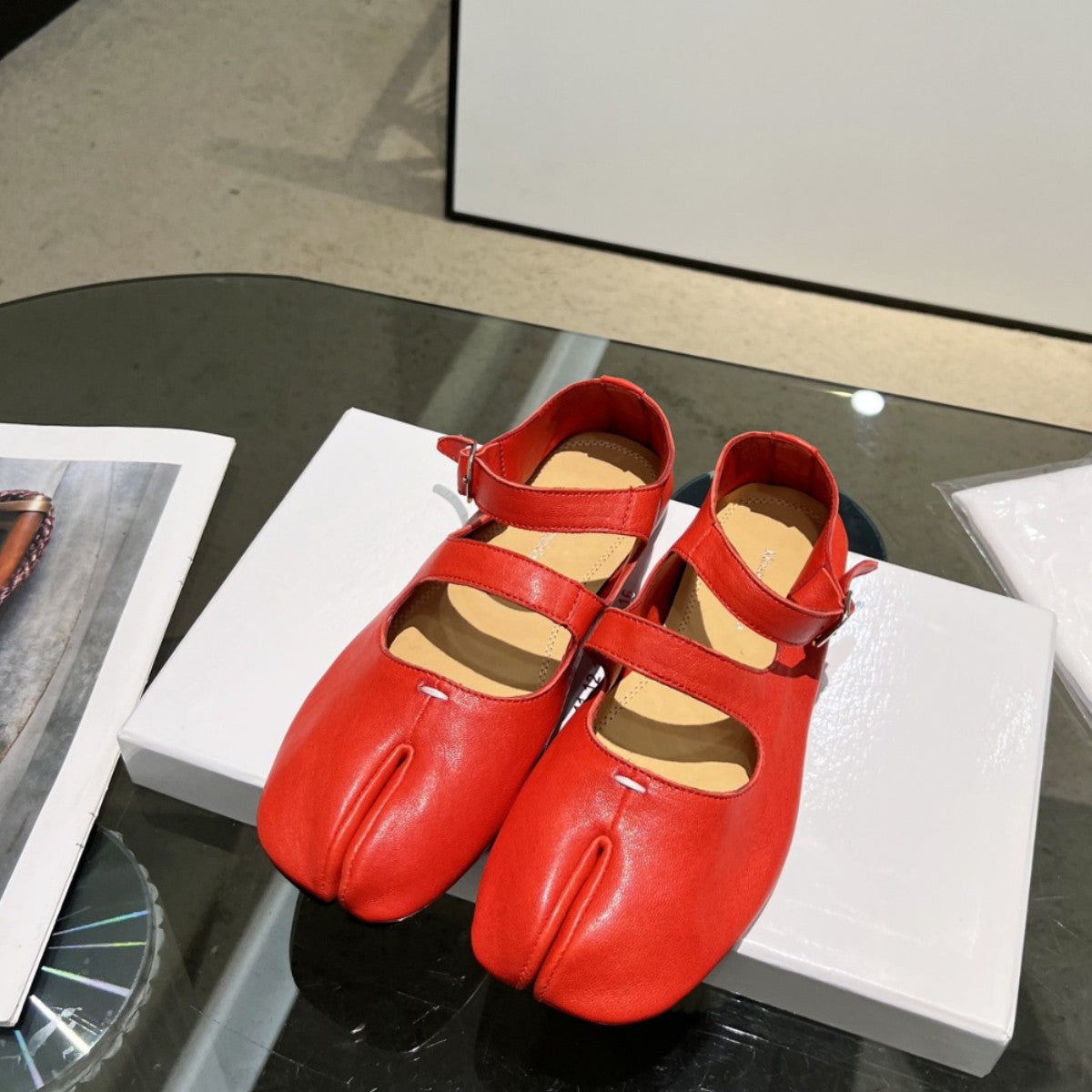 Women's Genuine Sheep Skin Split Toe Flat Men's Shoes