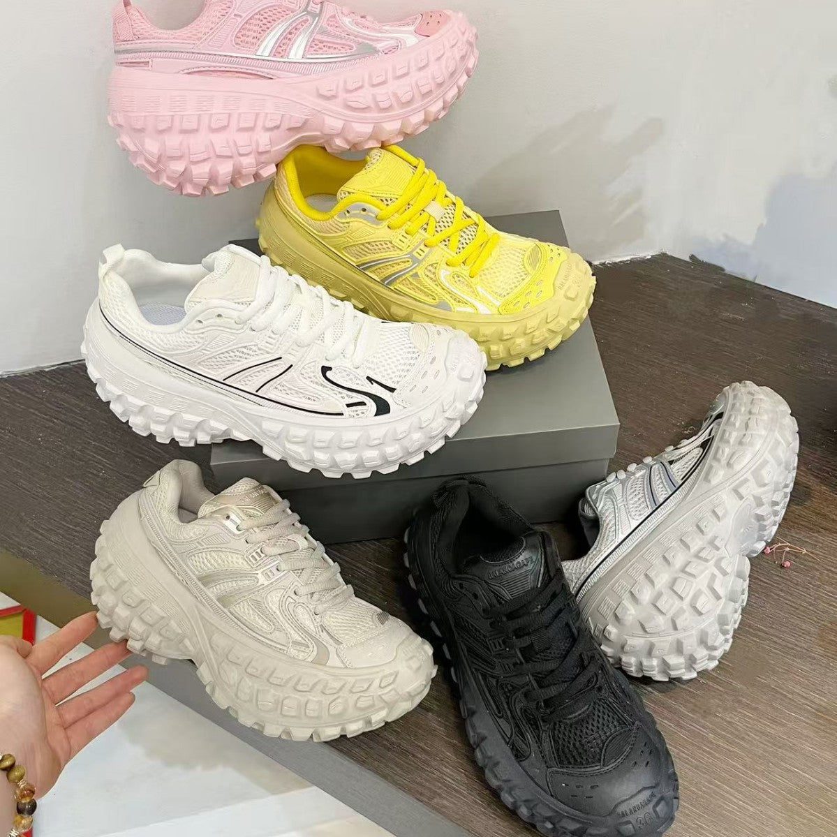 Women's Spring Rivet Tire Durian Platform Dad Fashionable Fried Arcade Women's Sports Shoes
