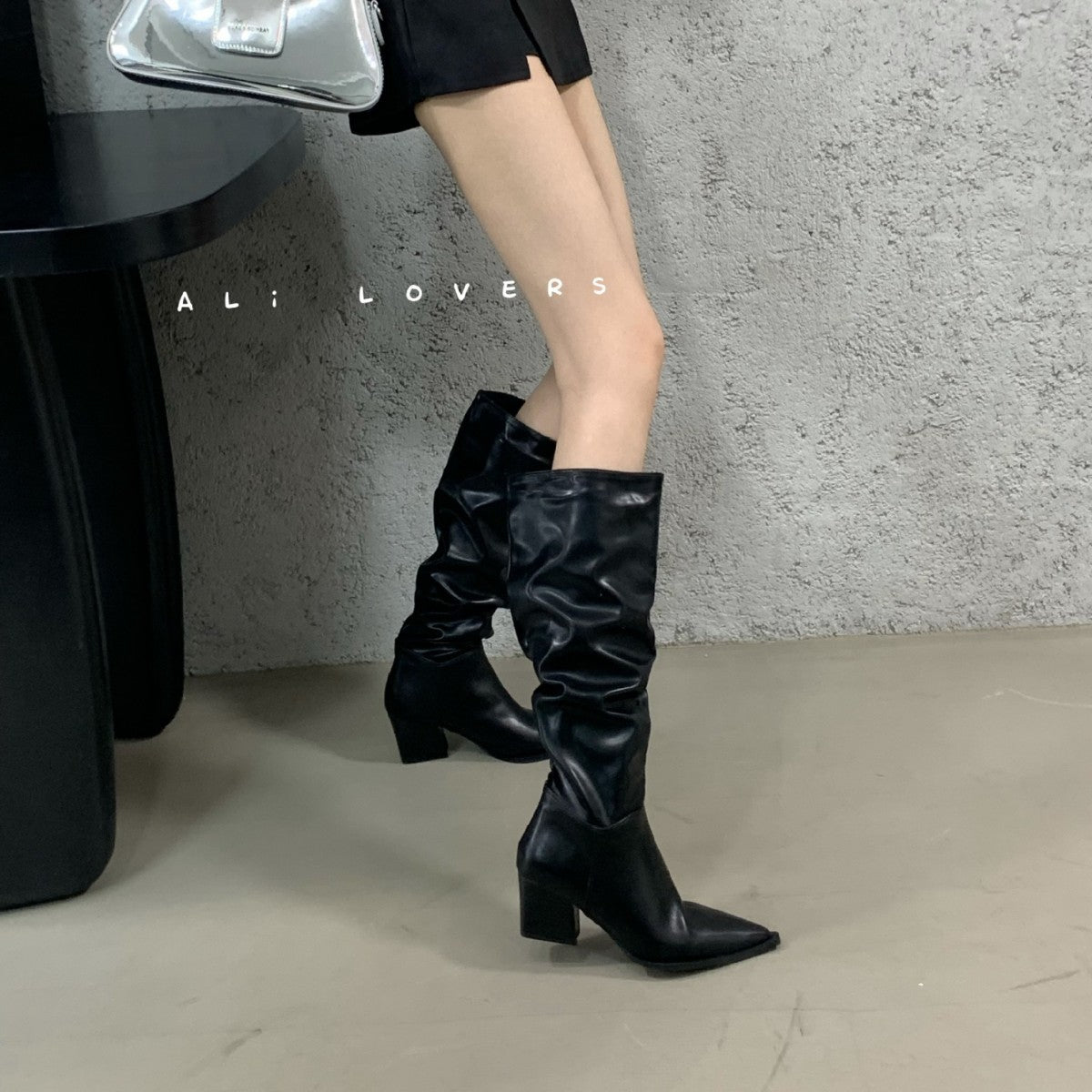 Women's Chunky Long Pointed Pleated Pile Style Retro Temperament Thin Women's Leather Boots