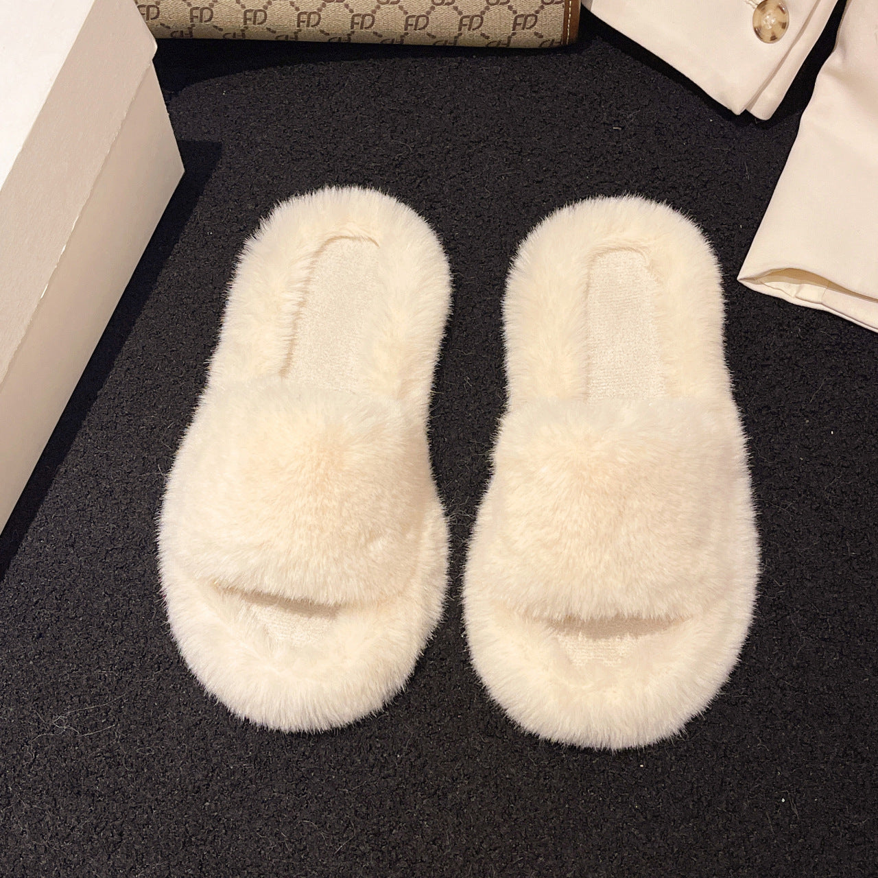 Women's Fluffy Outer Wear Korean Fashion Home Sandals