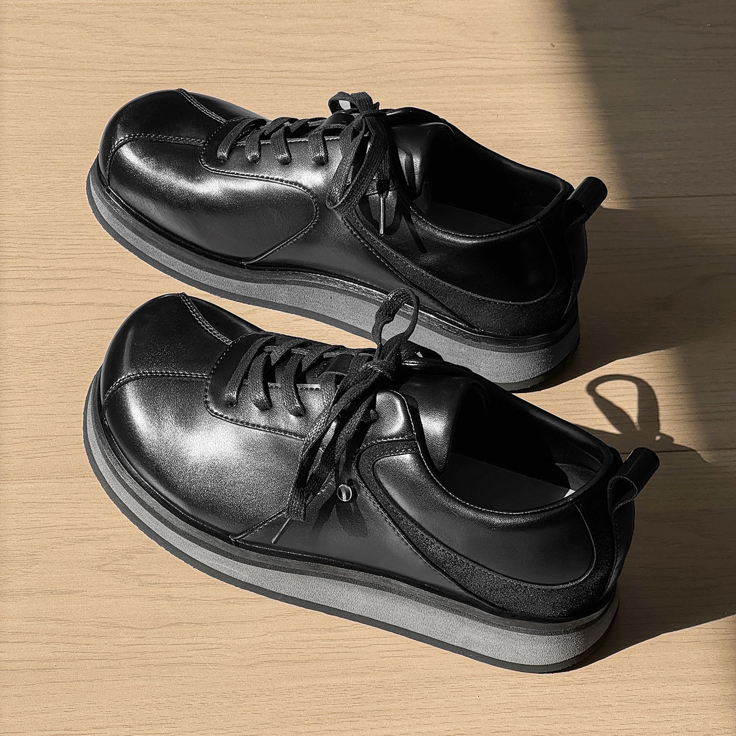 Women's & Men's Spring Travel Commute Super Beautiful Retro Men's Casual Leather Shoes