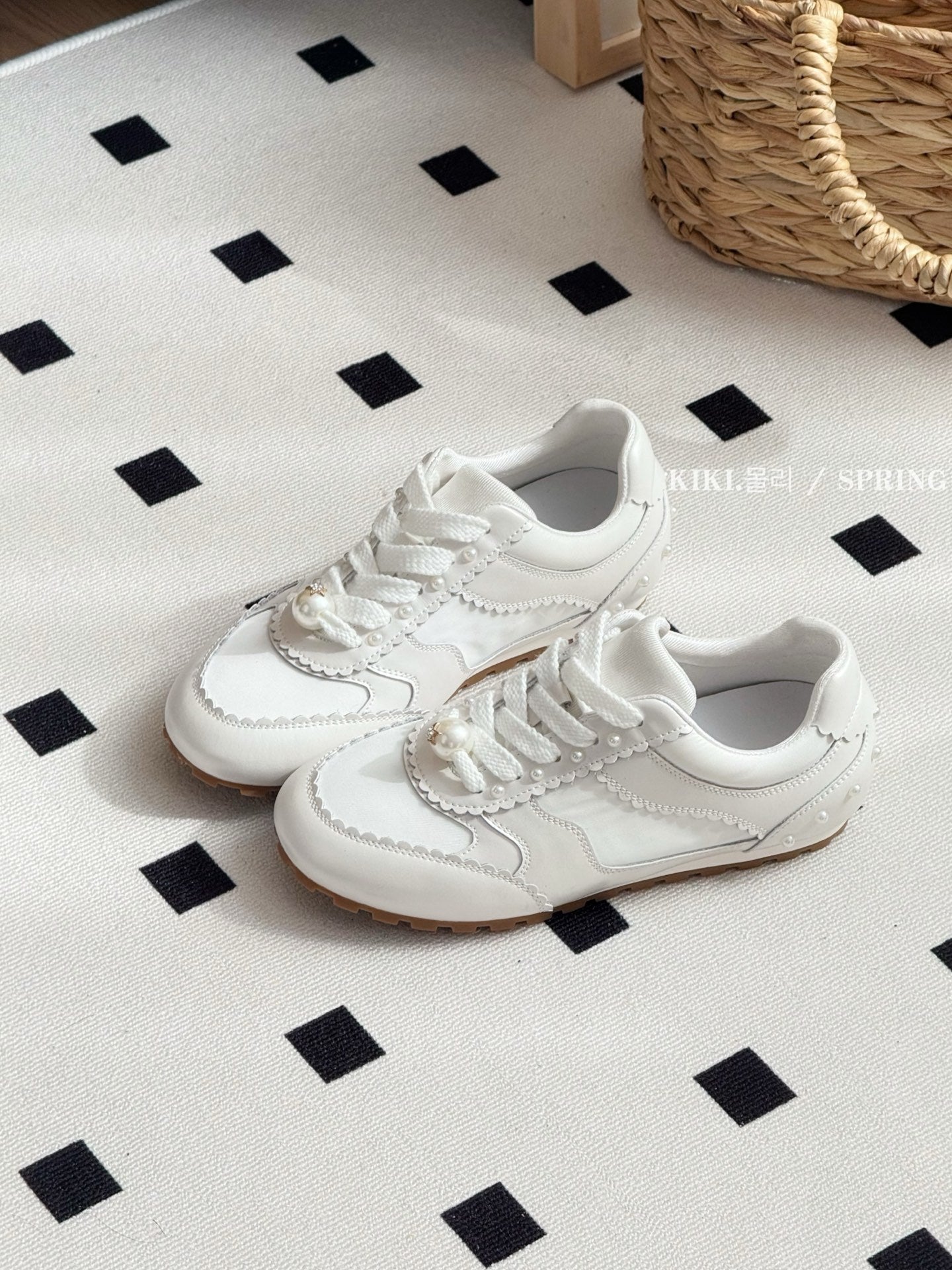 Women's Korean Style Minority German Training Early Spring Pearl Women's Casual Shoes