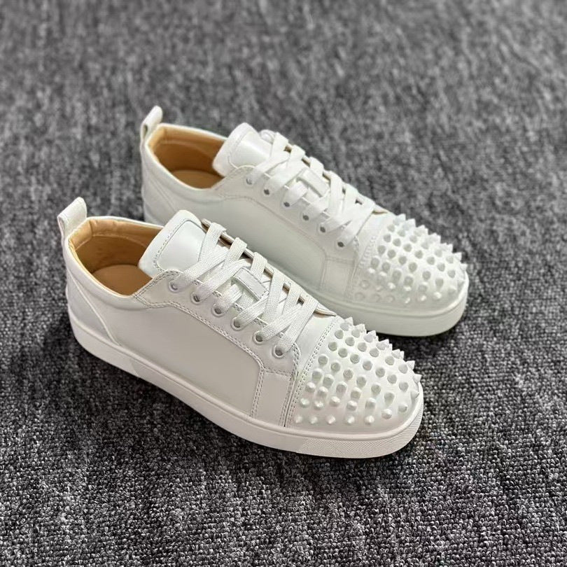 Men's Black Low Top Rivet Fashion Flat Men's Shoes