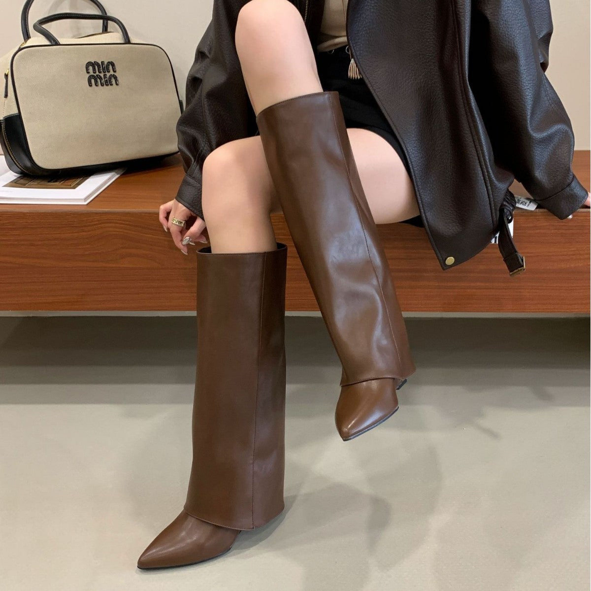 Women's Toe Slimming Flat Mid Elegant French Heels