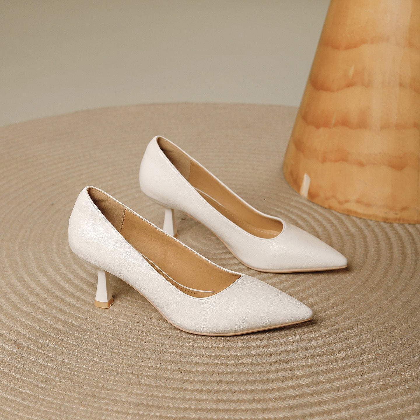 Women's Low-cut Soft Pumps Autumn Slimming Stiletto Simple Temperament Wild Professional Women's Fashion Shoes
