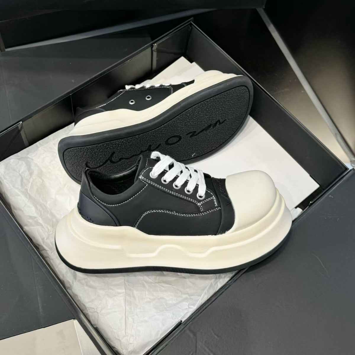 Women's Big Head American Retro Platform Height Increasing Sneakers