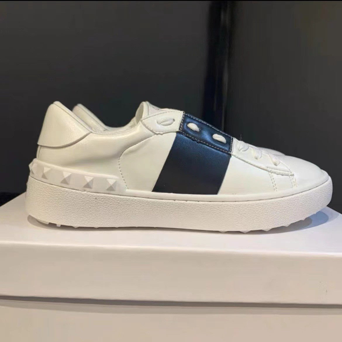 Women's & Men's Flat Platform Sports Dark Blue V Home Rivet Women's Casual Shoes