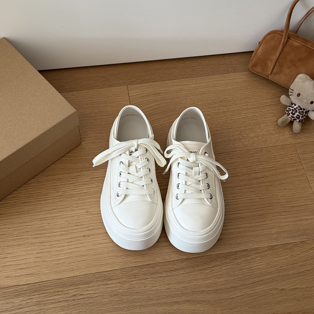 Women's Simple White Korean Style Small Platform Sneakers