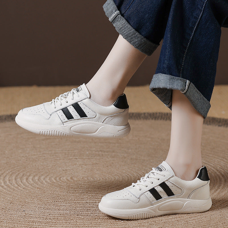 Women's First Layer Cowhide German Training White Wild Pumps Retro Mother Women's Casual Shoes