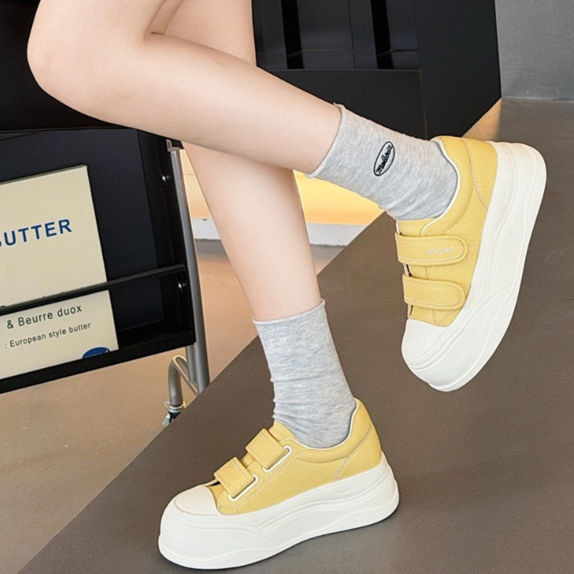 Women's Spring Versatile Height Increasing Lightweight Soft Sneakers