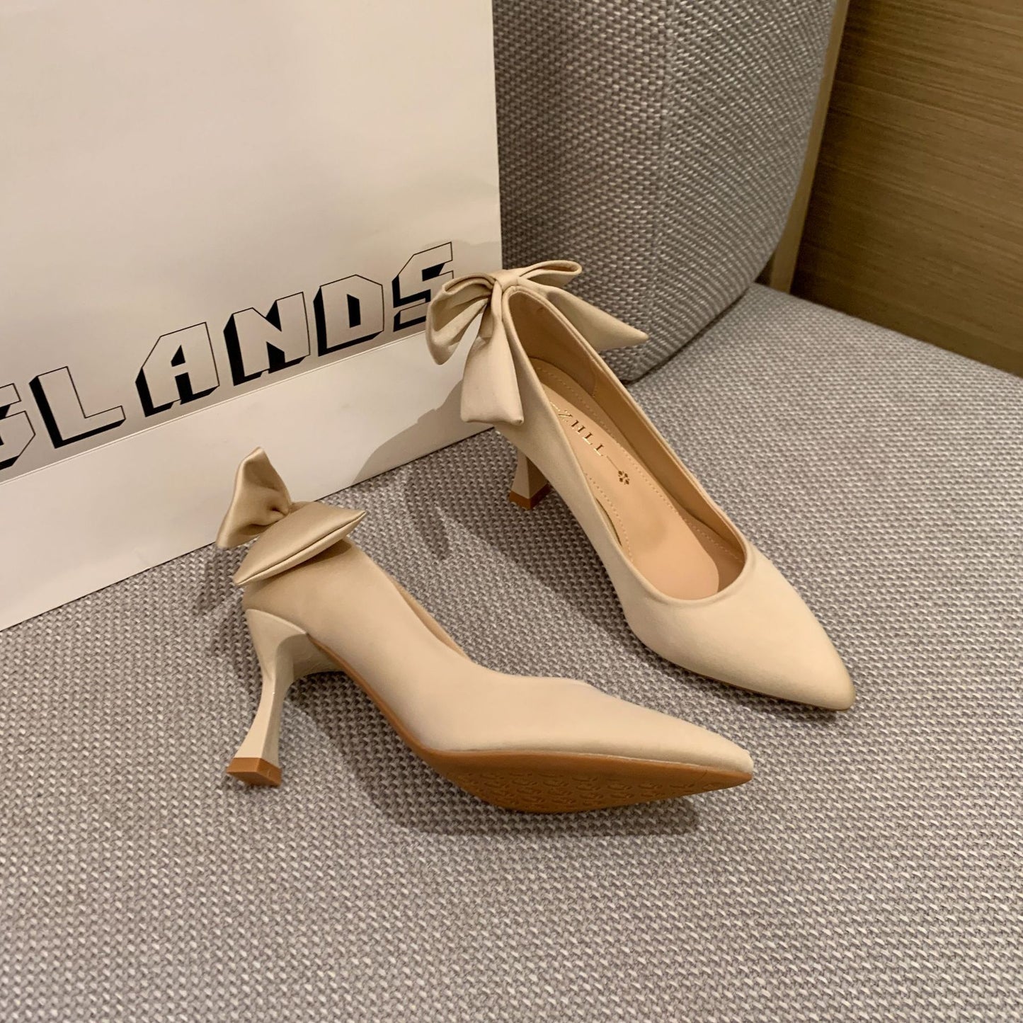 Women's French Pointed Toe Pumps Bow Stiletto High Widened Large Women's Fashion Shoes