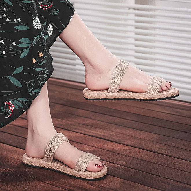 Women's Straw Summer Outdoor Wear Fashion Flat Travel Sandals