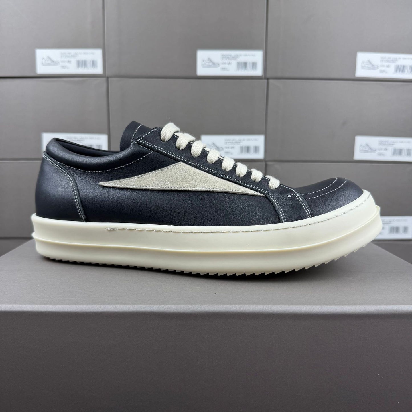 Men's Classic Small Briefs Vintage Low Top Full Men's Board Shoes