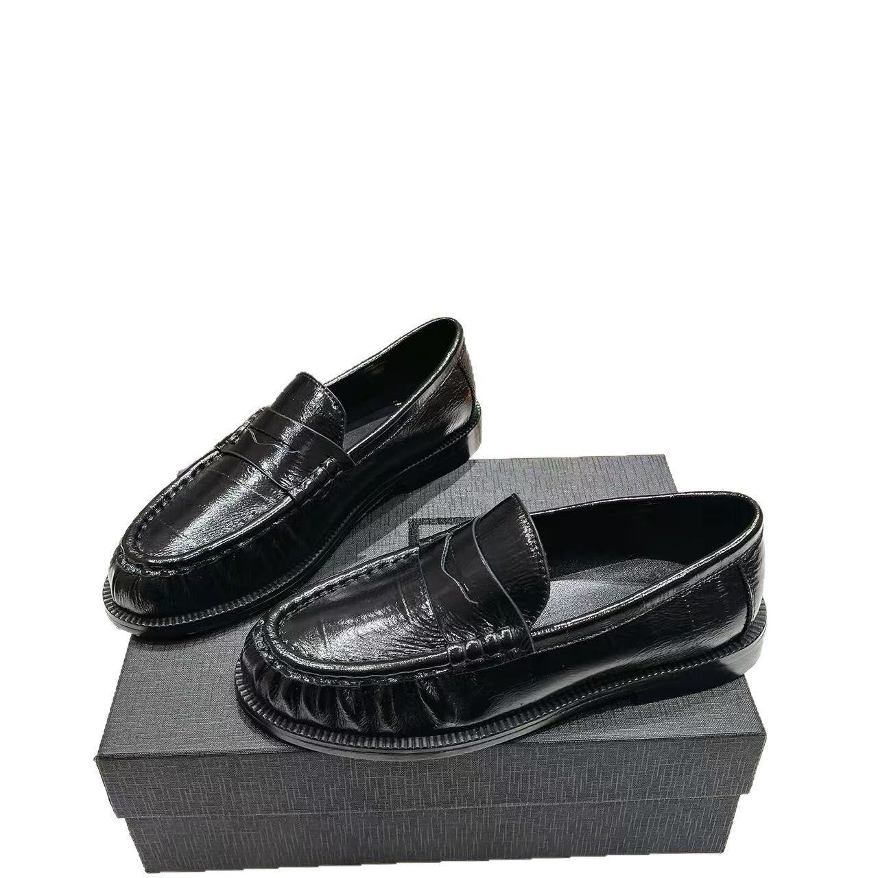 Women's Small Four Fashion European Version Genuine Loafers