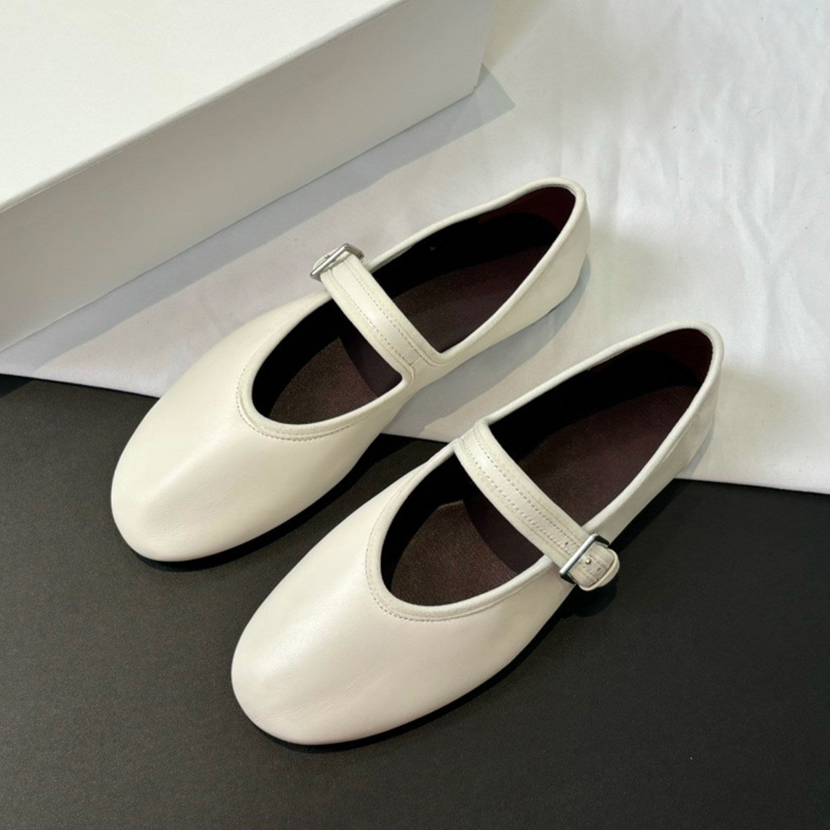 Women's Super Soft Pumps Buckle Mary Jane Retro Grandma Flat Round Women's Fashion Shoes