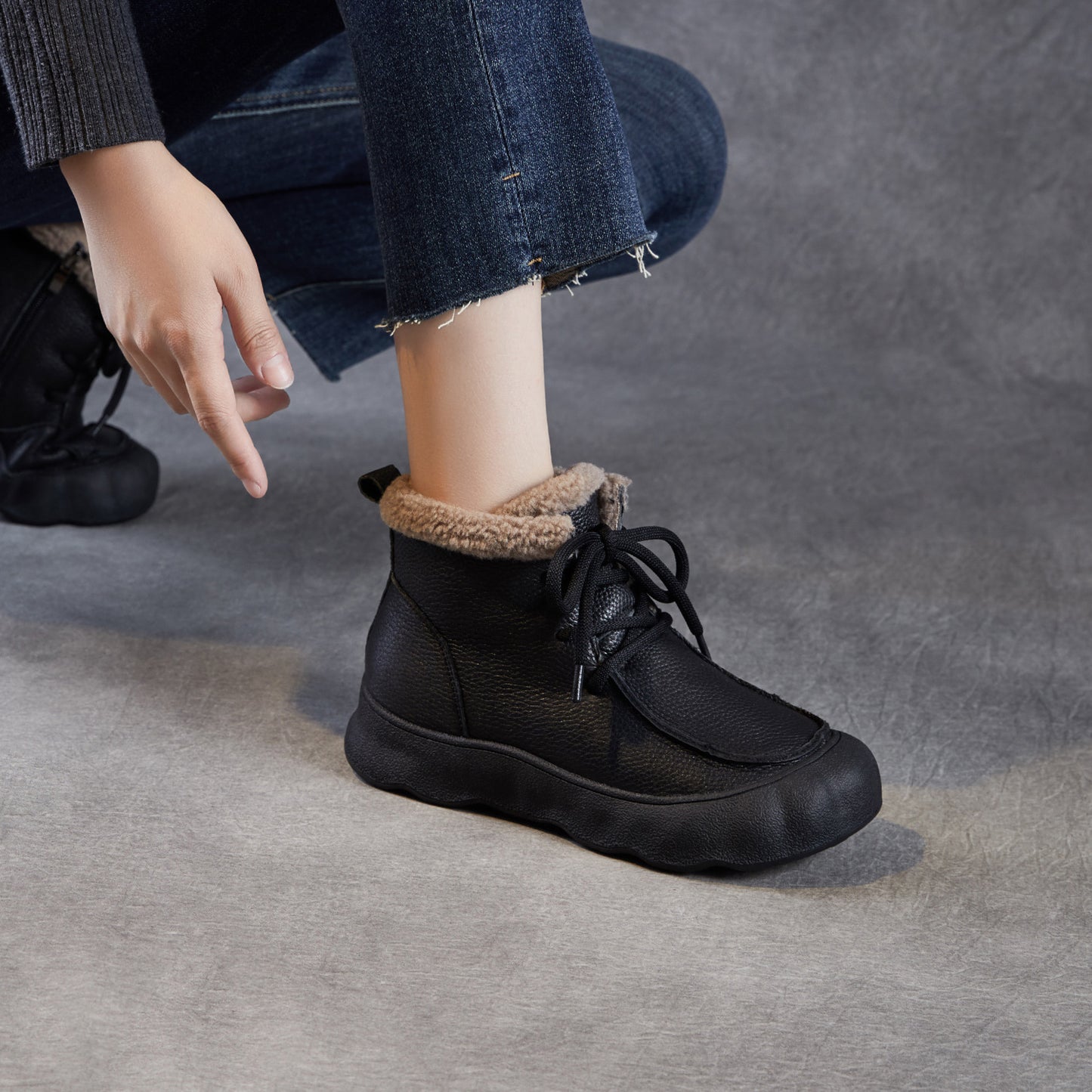 Women's Retro Platform First Layer Cowhide Thickened Veet Ankle Winter Genuine Women's Snow Boots