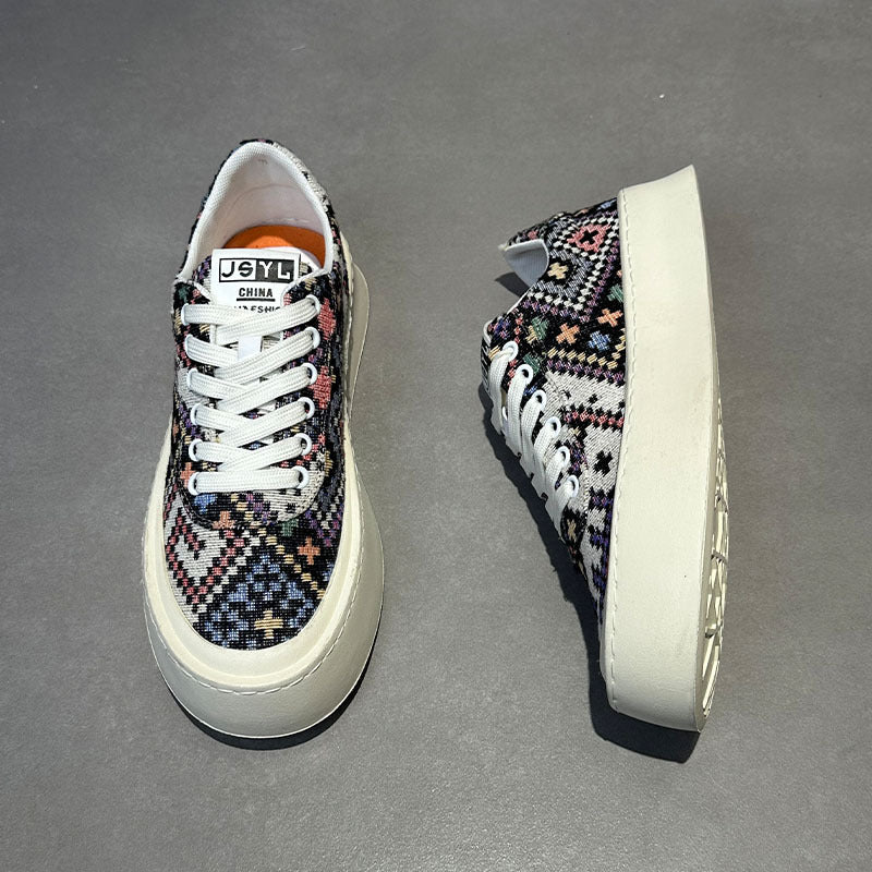 Trendy Embroidered Cloth Board Comfortable Breathable Soft Bottom Men's Casual Shoes