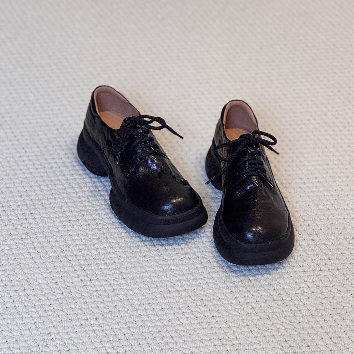 Women's Versatile Small Comfortable Not Tired Feet Chunky Leather Shoes
