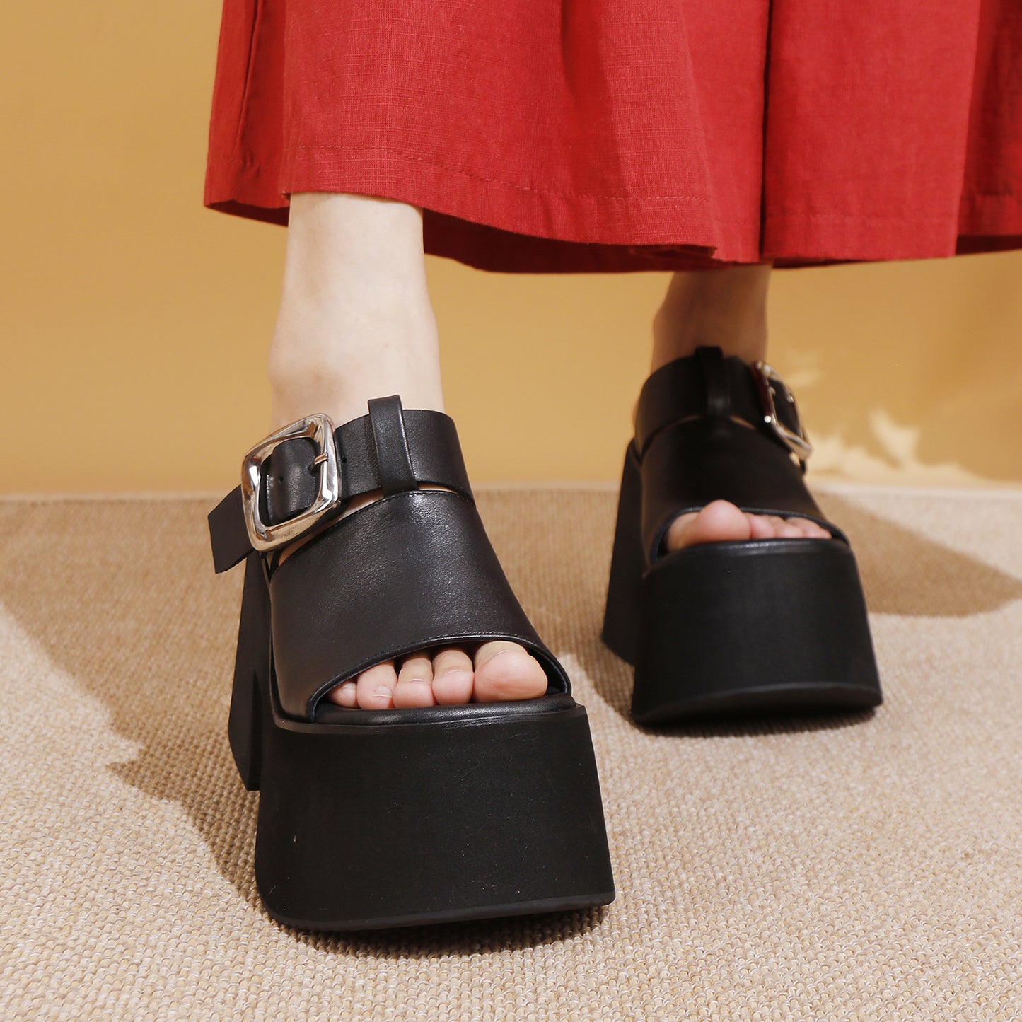 Women's Ancient Summer First Layer Cowhide Platform Height Increasing Outer Wear Slippers