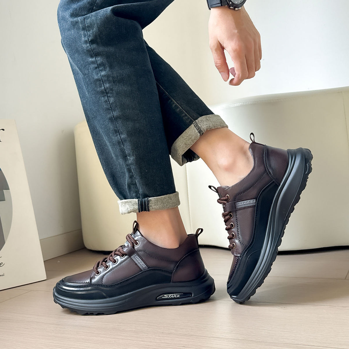 Men's Fashionable First Layer Cowhide Spring Lightweight Men's Sports Shoes