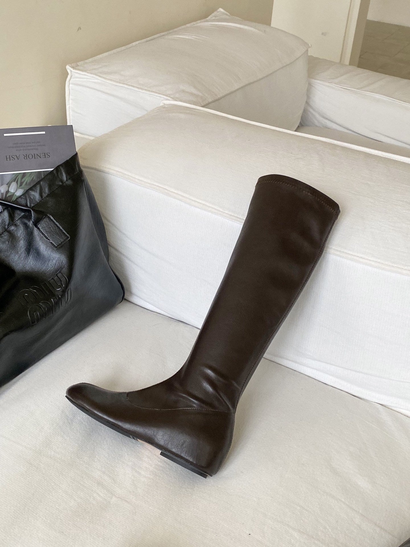 Wind Round Toe Invisible Elevated Flat Women's Leather Boots