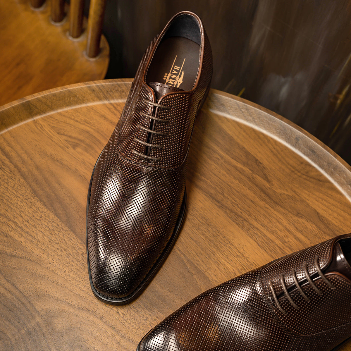 Men's Hole Business Formal Wear British Cowhide Hollow Men's Casual Leather Shoes