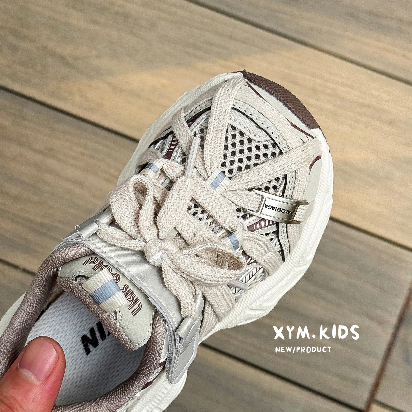 Children's Summer Single Mesh Fashion Tie Breathable Lightweight Boys Sneakers