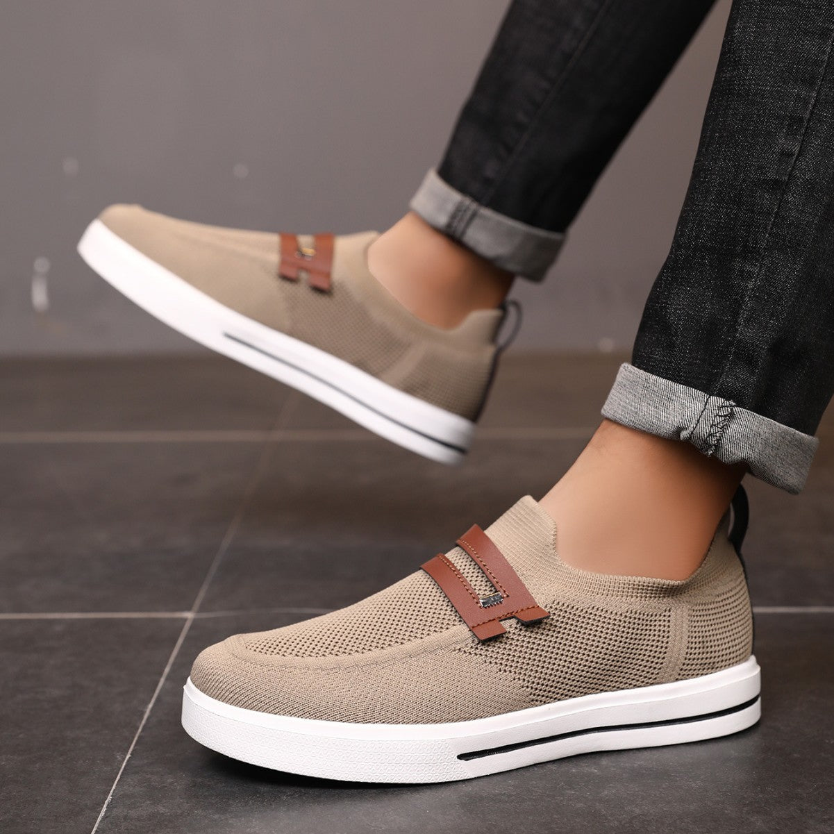 Men's Breathable Plus Size Soft Elastic Net Cloth Casual Shoes