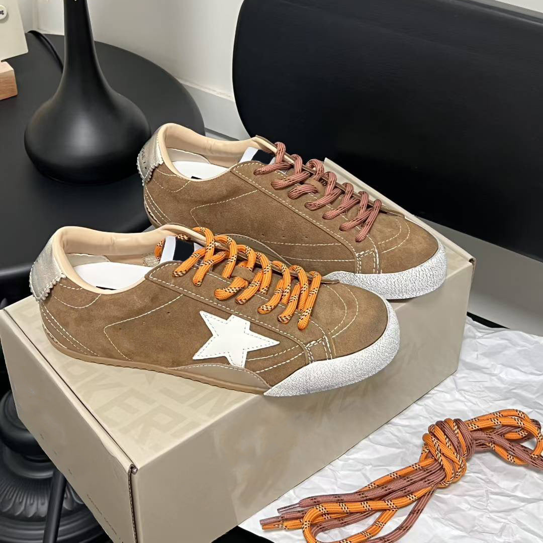 Women's Retro Five-pointed Star Distressed Little Dirty Korean German Women's Board Shoes