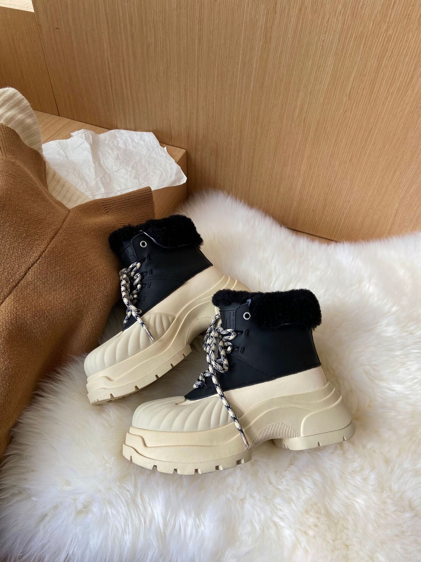 Women's Genuine Warm Thick Bottom Elevator Wild Lamb Snow Boots