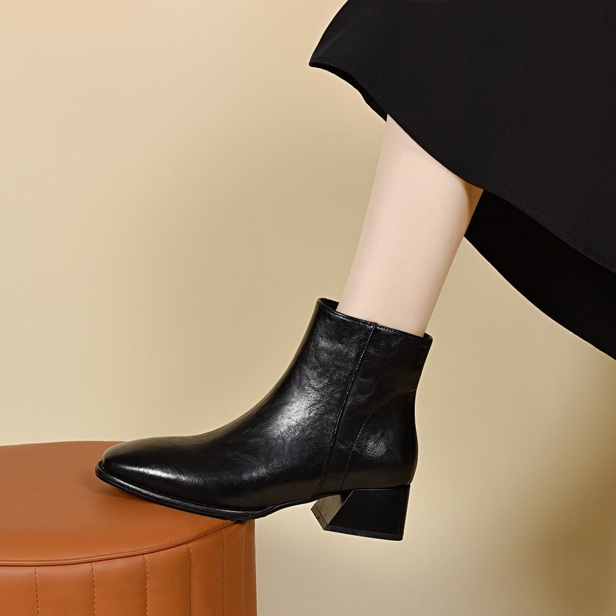 Women's Chelsea Fleece Lined Square Toe Western Style Booties Chunky Women's Leather Boots