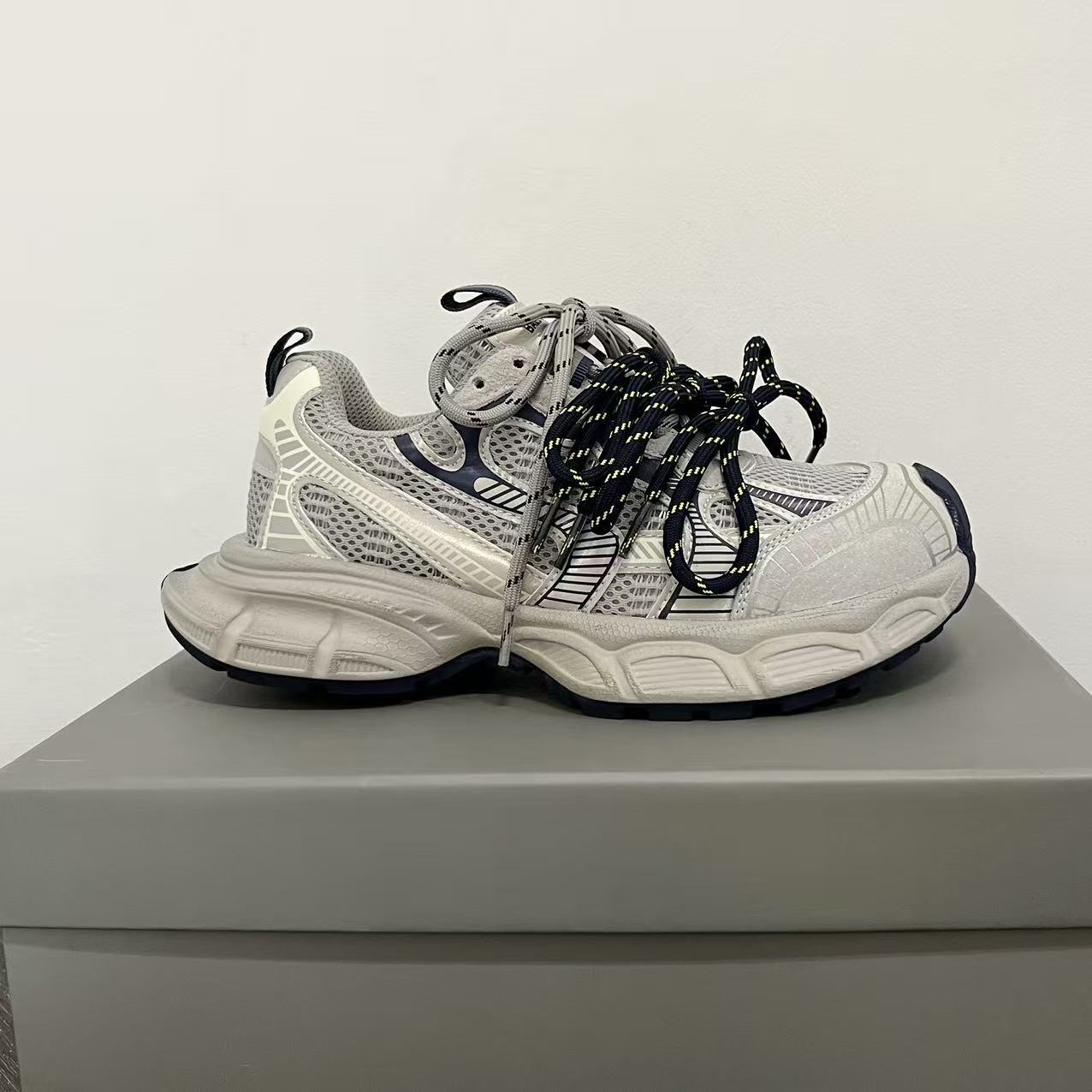 Women's Thick-soled Paris Double Contrast Color Dad Autumn Leisure Shock Absorption Women's Sports Shoes
