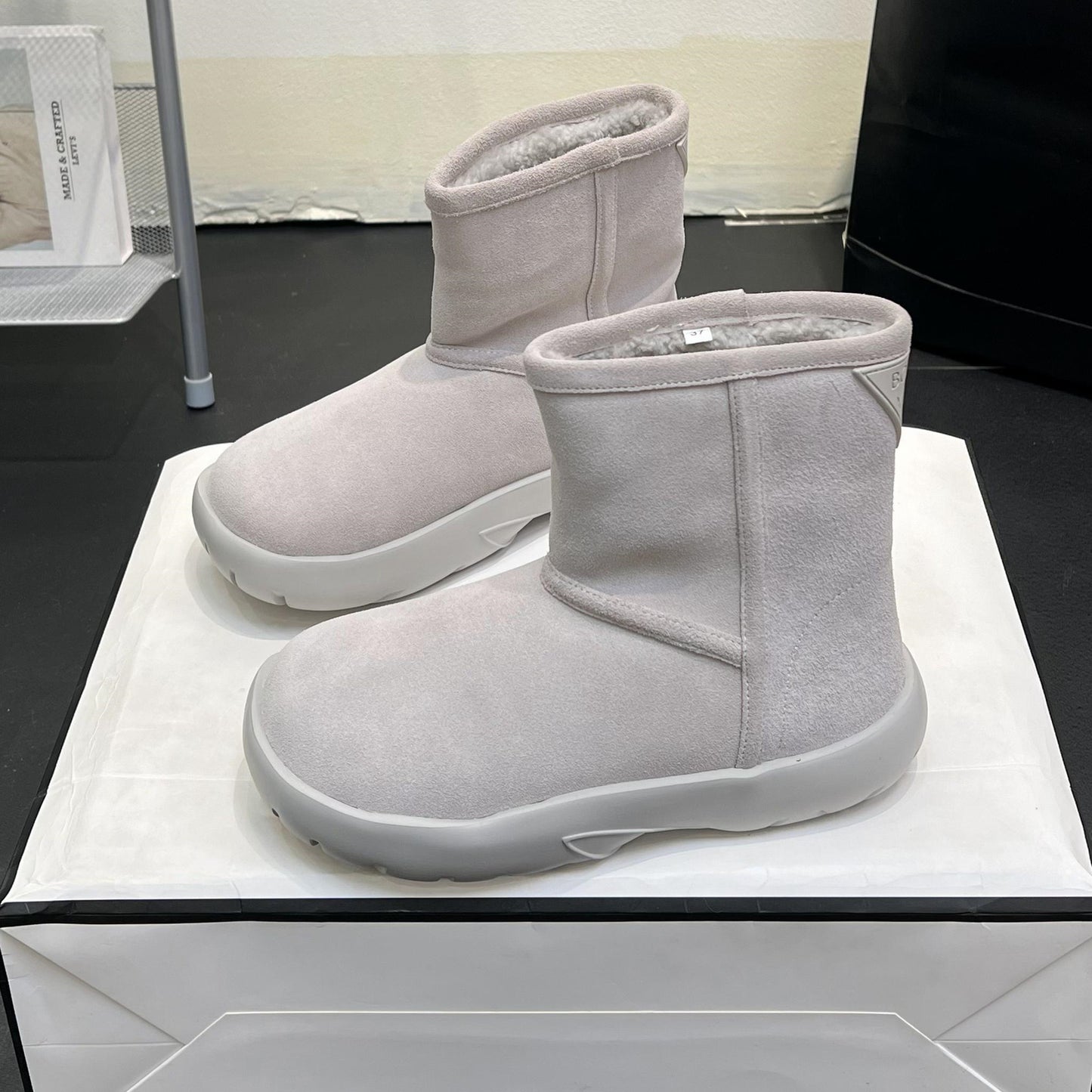 Women's Winter Gray White Fleece-lined Big Toe Ankle Boots