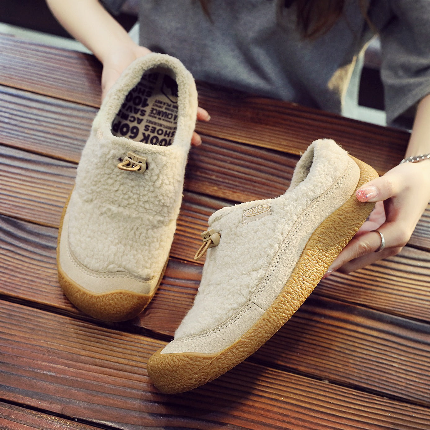 Women's Sheep Hooves White Retro Easy Matching Fluffy Outdoor Casual Shoes