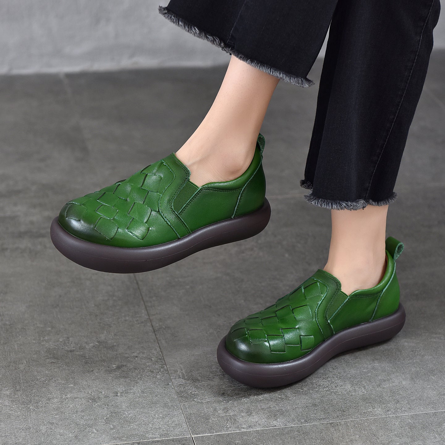 Women's Hand-woven Round Head Thick Bottom First Layer Cowhide Spring Women's Casual Shoes