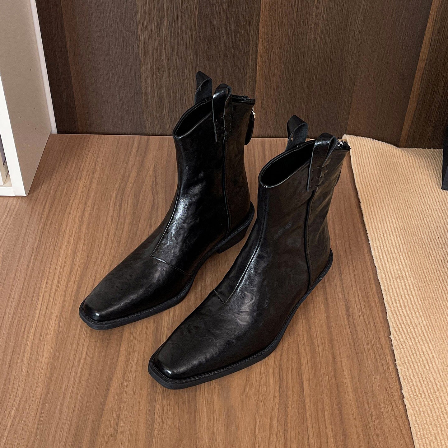 Women's Grape Mom Pointed Toe V-shaped Mouth Retro Denim Skinny Thick Women's Leather Boots