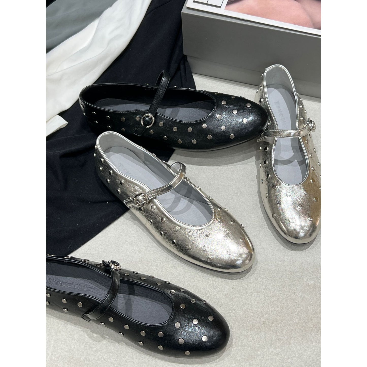 Women's Korean Style Fashionable Rivet Low Mary Jane French Shallow Women's Casual Shoes