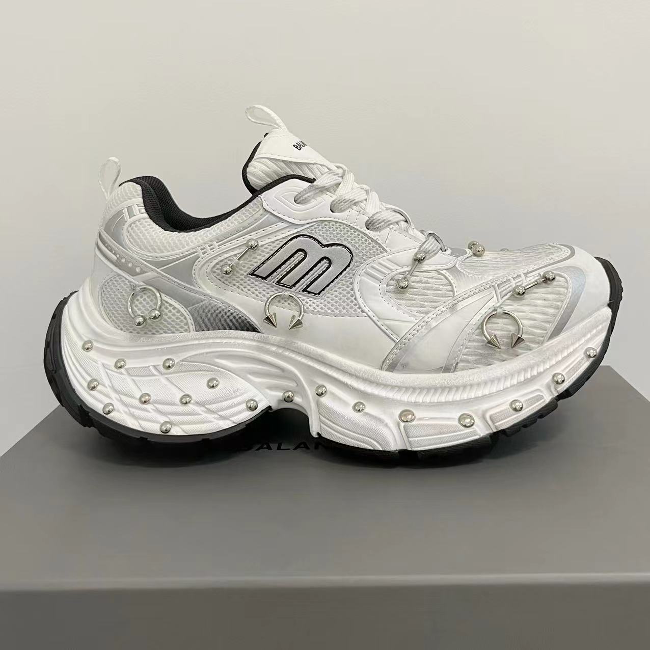 Women's Dad Rivet Model Style Platform Height Increasing Couple Women's Sports Shoes