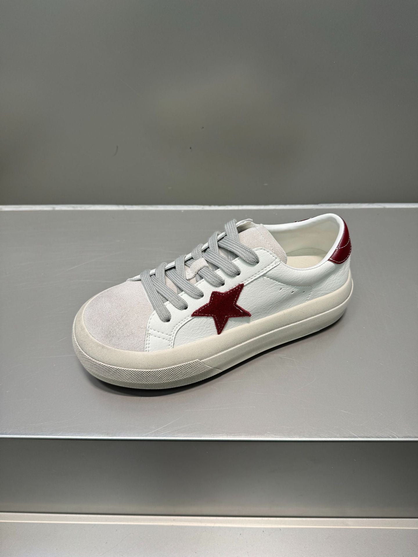Women's Genuine Thick Bottom Star Spring Board Women's Sports Shoes
