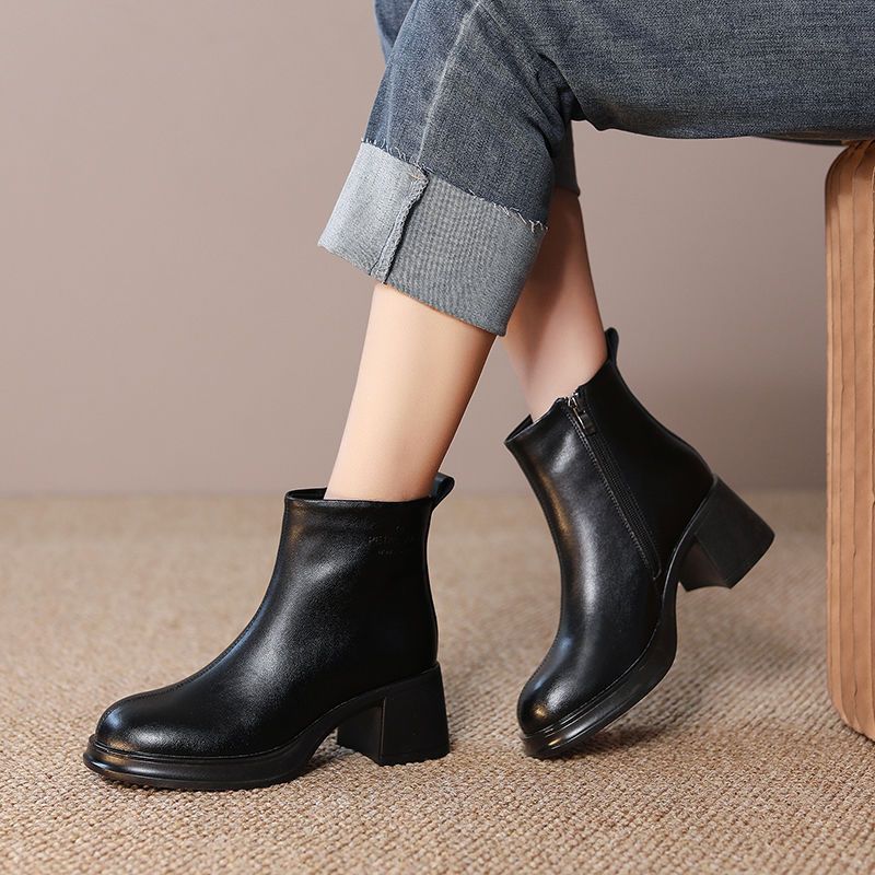 Women's Fashion British Round Toe Warm Short Boots