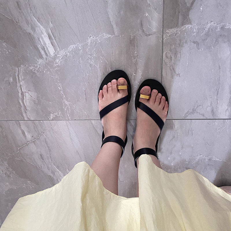 Women's Summer Top Layer Cowhide Toe Covering Metal Decorative Flip-flops Sandals