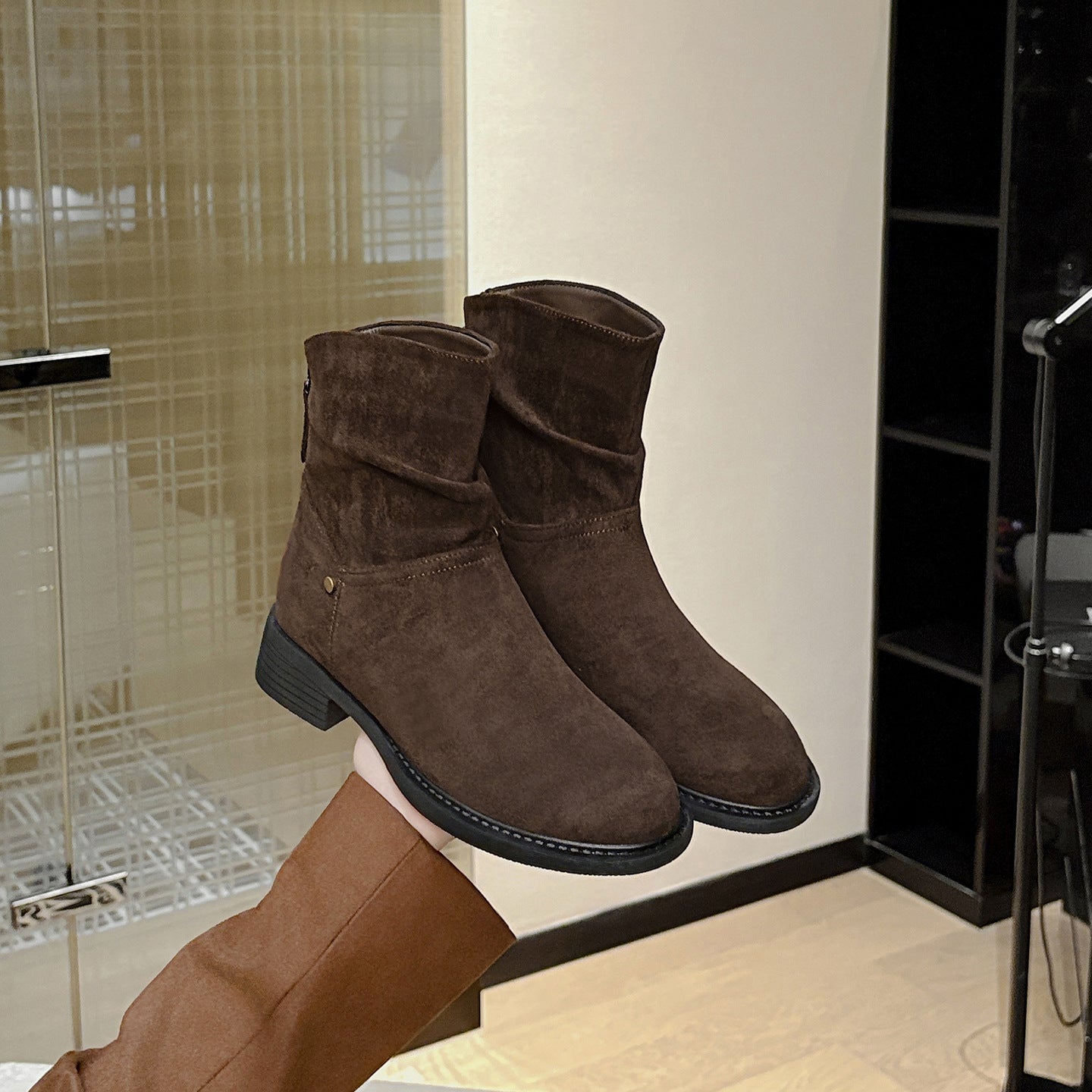 Women's Size Short Retro Pile Style Veet Boots
