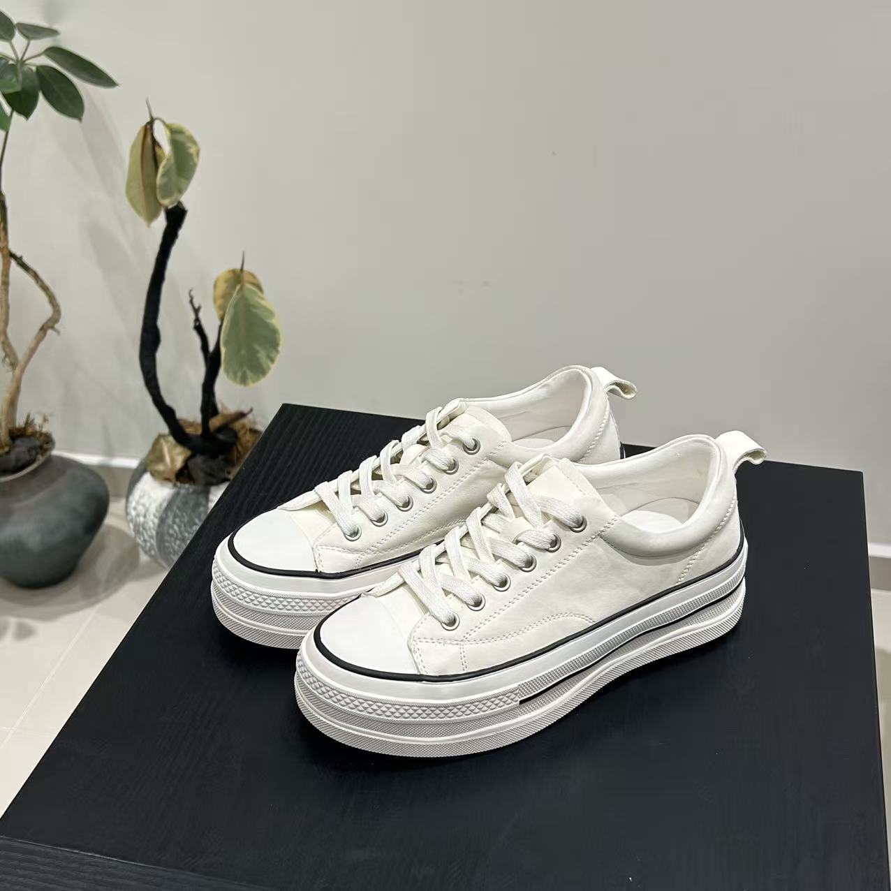 Women's Platform Classic Style Increased Lace Up Round Toe Women's Board Shoes